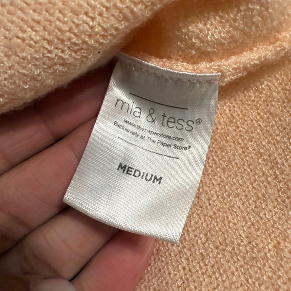 Mia & Tess Peach Sweater with 'Beach' Embroidery Size M - Picture 4 of 8